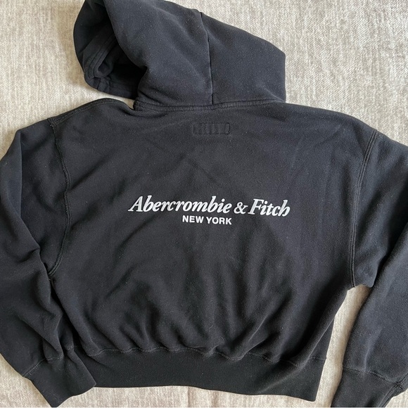 Abercrombie & Fitch Tops - Abercrombie full zip hoodie